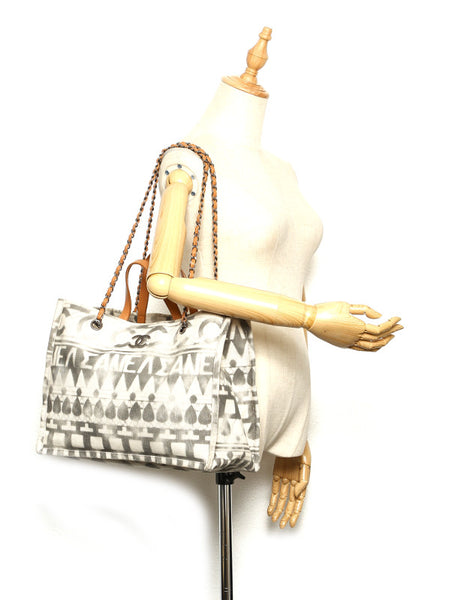 シャネル グレー アイボリー キャンバス レザー ハンドバッグ ショルダーバッグ 2WAY レディース CHANEL 中古
