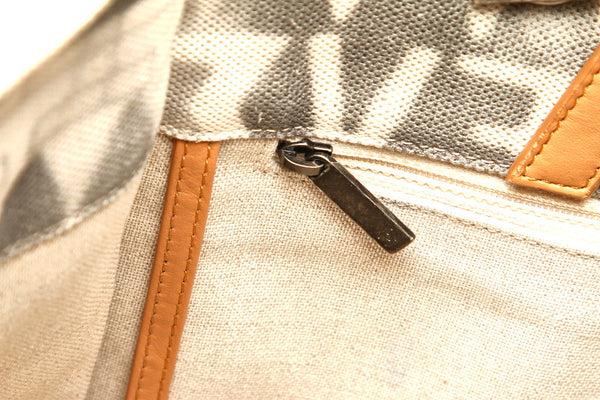 シャネル グレー アイボリー キャンバス レザー ハンドバッグ ショルダーバッグ 2WAY レディース CHANEL 中古