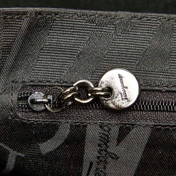 サルヴァトーレフェラガモ ヴァラ BZ217643 ブラック レザー ショルダーバッグ レディース Salvatore Ferragamo 【中古】