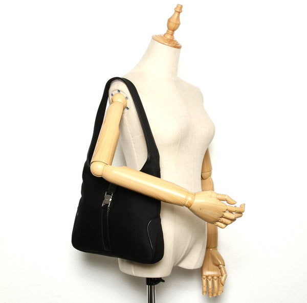 サルヴァトーレフェラガモ AU-21 0735 ブラック 黒 ナイロン レザー ショルダーバッグ レディース Salvatore Ferragamo 中古