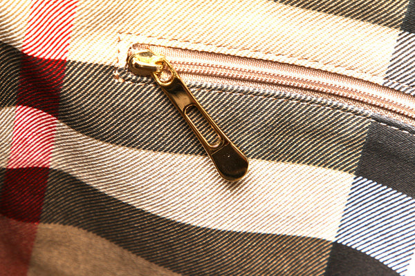 バーバリー ブラック ナイロン レザー トートバッグ レディース BURBERRY 中古