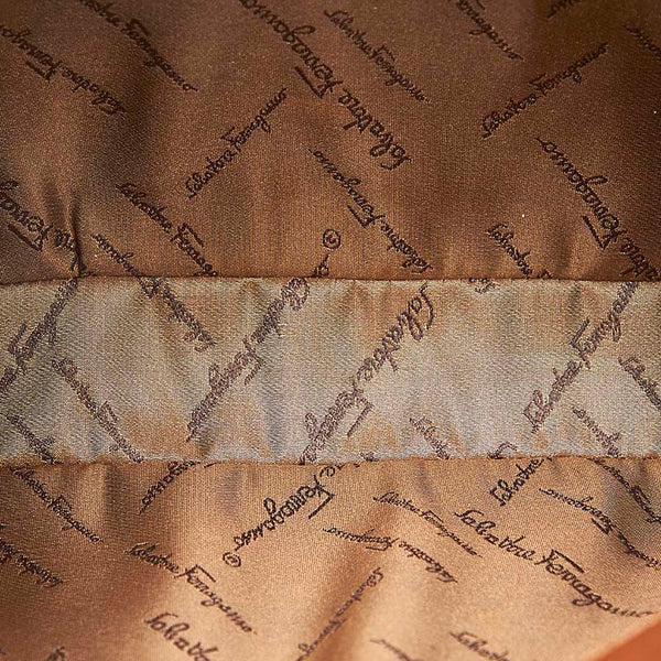 サルヴァトーレフェラガモ ガンチーニ ブラウン スウェード レザー 肩掛け ショルダーバッグ レディース Salvatore Ferragamo 【中古】