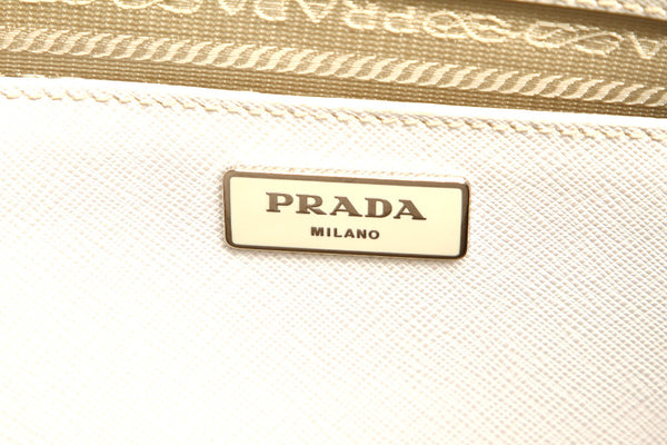 プラダ スタッズ ホワイト 白 レザー サファイアーノ ハンドバッグ ショルダーバッグ 2WAY レディース PRADA 中古
