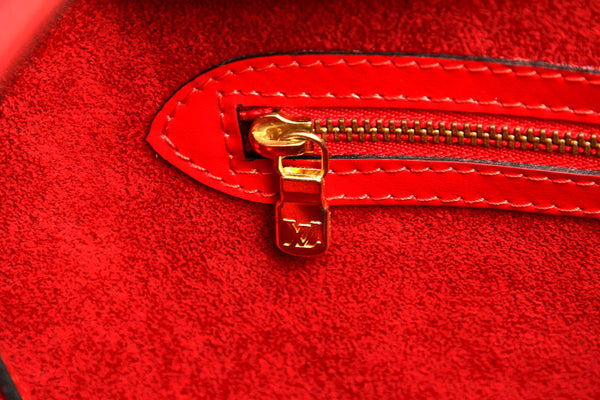 ルイ ヴィトン エピ サンジャック M52267 レッド 赤 レザー ショルダーバッグ レディース LOUIS VUITTON 中古