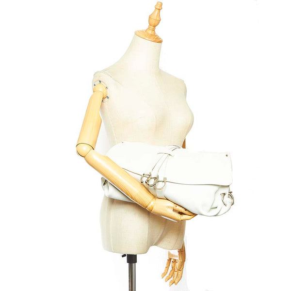 サルヴァトーレフェラガモ ガンチーニ ホワイト レザー クラッチバッグ レディース Salvatore Ferragamo 【中古】