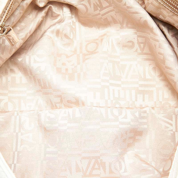 サルヴァトーレフェラガモ ガンチーニ ホワイト レザー クラッチバッグ レディース Salvatore Ferragamo 【中古】