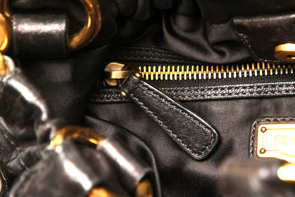 ミュウミュウ スタッズ ブラック 黒 レザー ショルダーバッグ レディース MIUMIU 中古