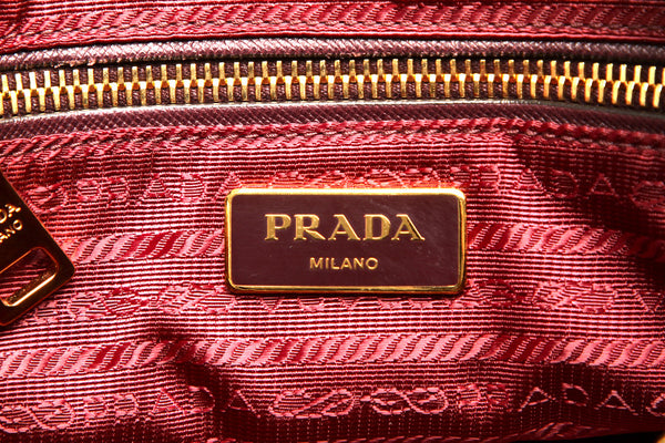 プラダ ワインレッド ナイロン レザー チェーン ショルダーバッグ レディース PRADA 中古