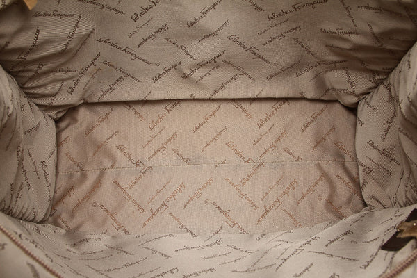 サルヴァトーレフェラガモ ショルダーバッグ 1-240001043447