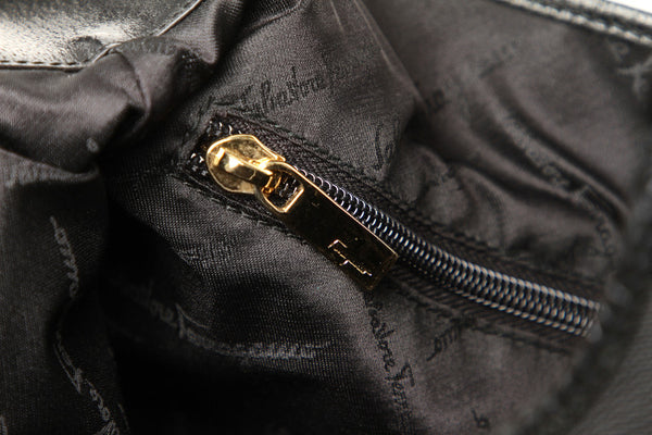 サルヴァトーレフェラガモ BK-21 1899 ブラック キャンバス レザー 肩掛け ショルダーバッグ レディース Salvatore Ferragamo 中古