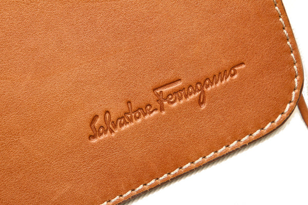 サルヴァトーレフェラガモ ガンチーニ GO-249299 ホワイト ブラウン キャンバス レザー ショルダーバッグ ユニセックス Salvatore Ferragamo 中古