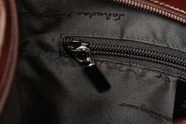 サルヴァトーレフェラガモ AF-21 9729 ブラウン パテントレザー 肩掛け ショルダーバッグ レディース Salvatore Ferragamo 中古