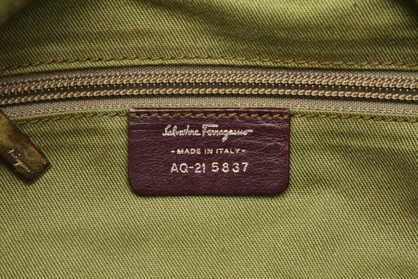 サルヴァトーレフェラガモ ガンチーニ AQ-21 5837 パープル スウェード レザー ハンドバッグ レディース Salvatore Ferragamo 【中古】