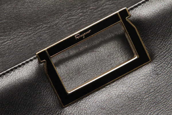 サルヴァトーレフェラガモ BZ-21 8220 ブラック レザー ハンドバッグ レディース Salvatore Ferragamo 中古