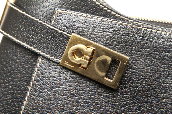 サルヴァトーレフェラガモ ガンチーニ AQ-21 1346 ブラック レザー ハンドバッグ ショルダーバッグ 2WAY レディース Salvatore Ferragamo 中古