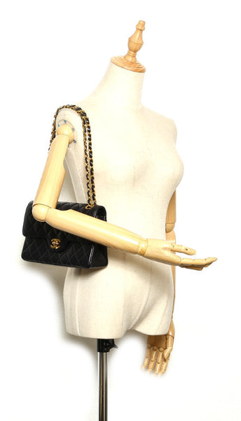 シャネル マトラッセ ダブルフラップ ブラック ラムスキン チェーン ショルダーバッグ レディース CHANEL 中古