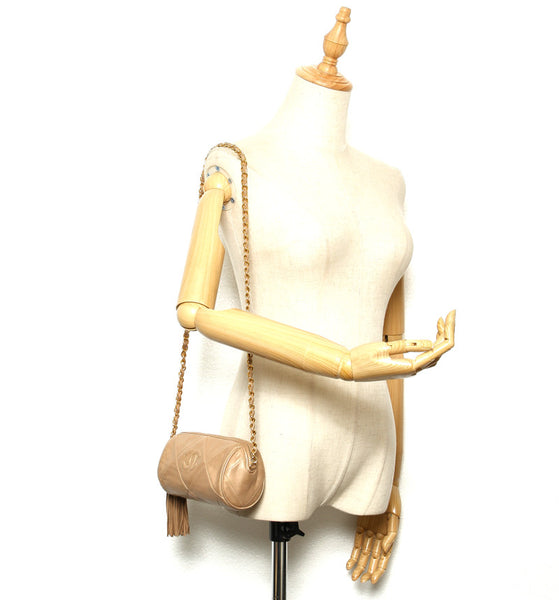 シャネル ココマーク ベージュ ラムスキン 肩掛け ショルダーバッグ レディース CHANEL 中古