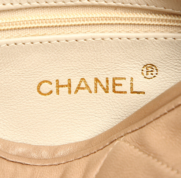シャネル ココマーク ベージュ ラムスキン 肩掛け ショルダーバッグ レディース CHANEL 中古