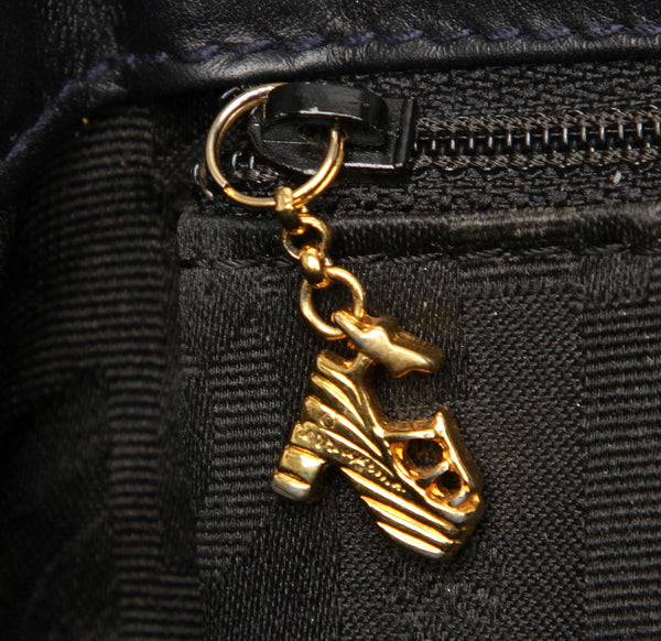 サルヴァトーレフェラガモ DQ-21 5207 ブラック レザー リュック バックパック レディース Salvatore Ferragamo 中古