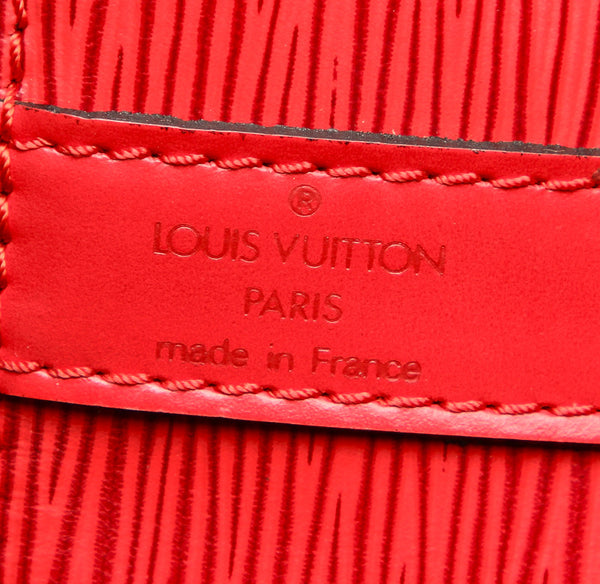 ルイ ヴィトン エピ プチ ノエ  M44107 レッド レザー ショルダーバッグ レディース LOUIS VUITTON 中古