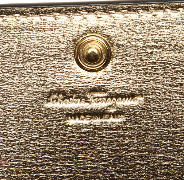 サルヴァトーレフェラガモ ガンチーニ KM 22 D292 ゴールド レザー ウォレットチェーン レディース Salvatore Ferragamo 中古