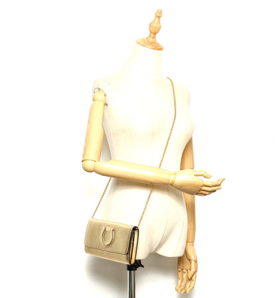 サルヴァトーレフェラガモ ガンチーニ KM 22 D292 ゴールド レザー ウォレットチェーン レディース Salvatore Ferragamo 中古