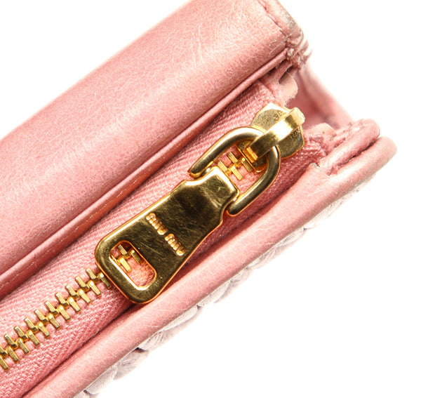 ミュウミュウ マテラッセ 5M1225 ピンク レザー 長財布 レディース MIUMIU 中古