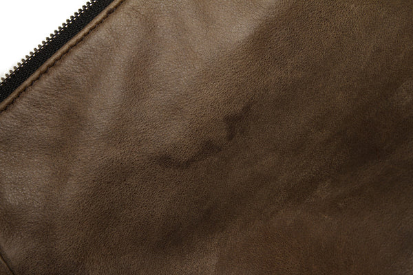 ロエベ アナグラム カーキ レザー ショルダーバッグ レディース LOEWE 中古