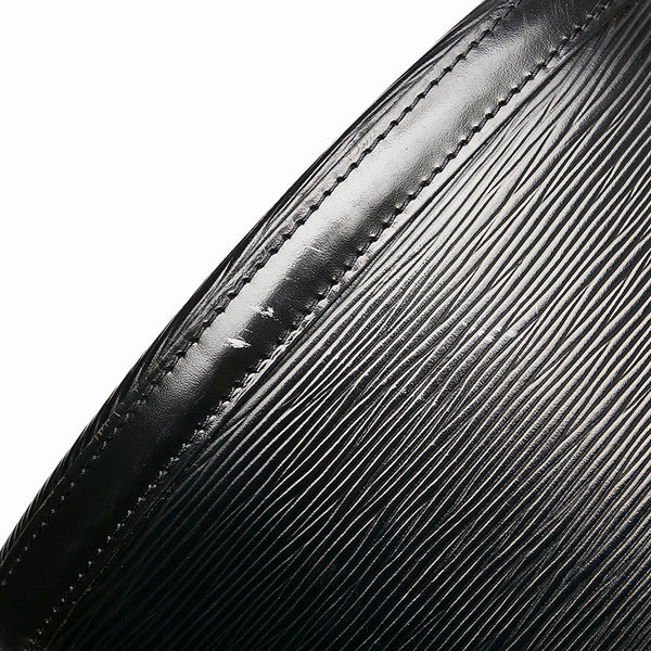 ルイ ヴィトン エピ クリュニー M52252 ブラック レザー 斜め掛け ショルダーバッグ レディース LOUIS VUITTON 【中古】