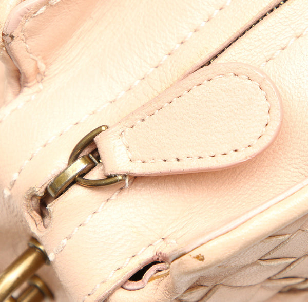 ボッテガヴェネタ イントレチャート ピンク レザー ショルダーバッグ レディース BOTTEGAVENETA 中古