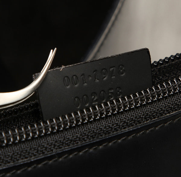 グッチ 001・1978 ブラック レザー 肩掛け ショルダーバッグ レディース GUCCI 中古