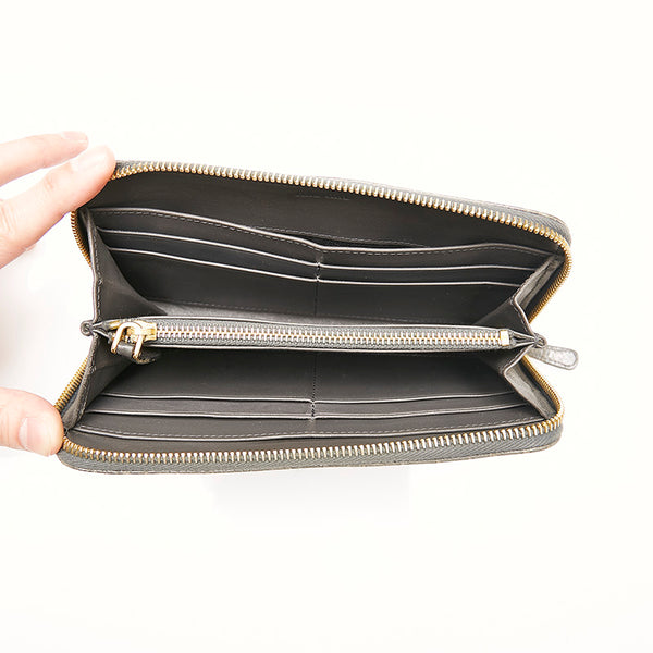 ミュウミュウ 型押し ラウンドファスナー 長財布 グレー パテントレザー レディース MIUMIU 【中古】