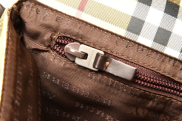 バーバリー ノバチェック ベージュ ブラウン PVC レザー ショルダーバッグ レディース BURBERRY 中古