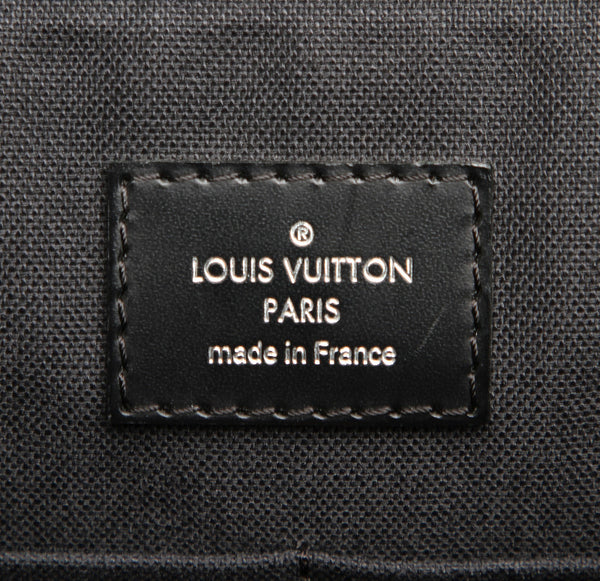 ルイ ヴィトン ダミエグラフィット ディストリクト N41028 グレー PVC レザー 斜め掛け ショルダーバッグ メンズ LOUIS VUITTON 中古
