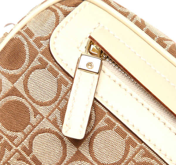 サルヴァトーレフェラガモ ガンチーニ AU-21 3323 ベージュ ブラウン キャンバス レザー ショルダーバッグ レディース Salvatore Ferragamo 中古