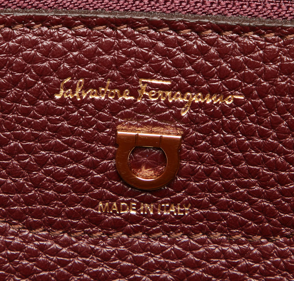 サルヴァトーレフェラガモ ガンチーニ EZ-21 F216 ボルドー レザー ショルダーバッグ レディース Salvatore Ferragamo 中古