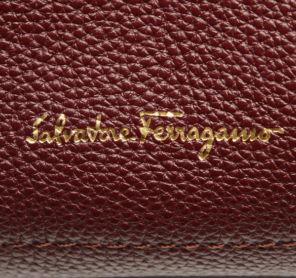 サルヴァトーレフェラガモ ガンチーニ EZ-21 F216 ボルドー レザー ショルダーバッグ レディース Salvatore Ferragamo 中古