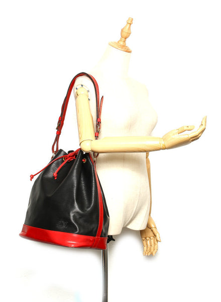 ルイ ヴィトン エピ ノエ M44017 ブラック レッド レザー ショルダーバッグ レディース LOUIS VUITTON 中古