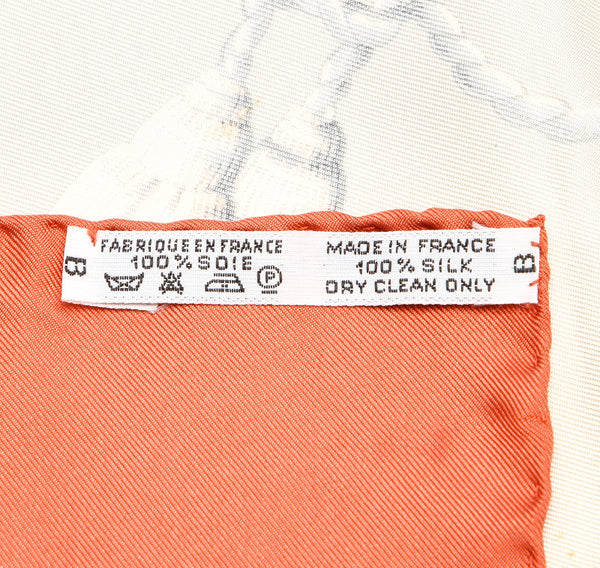 エルメス カレ SAMOURAI ホワイト ピンク ブラック シルク スカーフ レディース HERMES 中古
