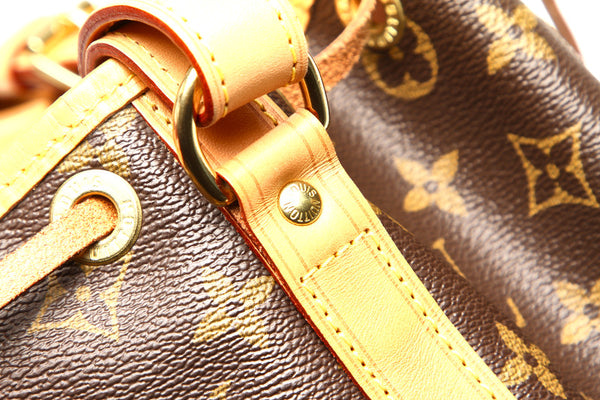 ルイ ヴィトン モノグラム ノエＢＢ M40817 ブラウン 茶 PVC レザー ショルダーバッグ レディース LOUIS VUITTON 中古