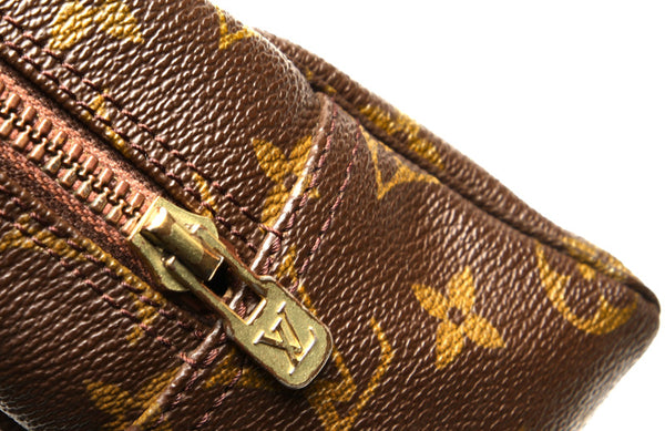 ルイ ヴィトン モノグラム トゥルース・トワレット２８ M47522 ブラウン PVC レザー ポーチ レディース LOUIS VUITTON 中古