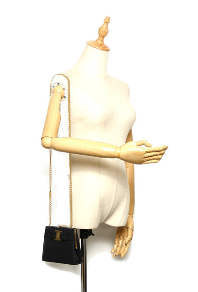 サルヴァトーレフェラガモ ヴァラリボン 223054 ネイビー レザー ショルダーバッグ レディース Salvatore Ferragamo 中古