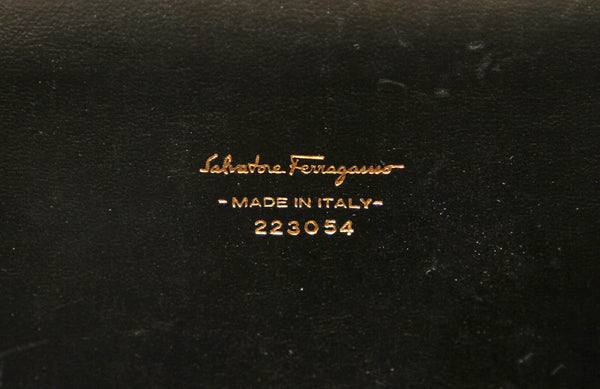 サルヴァトーレフェラガモ ヴァラリボン 223054 ネイビー レザー ショルダーバッグ レディース Salvatore Ferragamo 中古