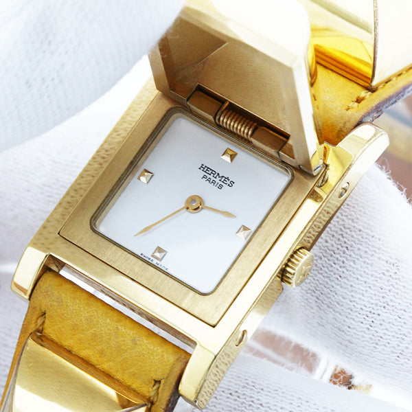 エルメス メドール  ゴールド イエロー メッキ レザー 腕時計 レディース HERMES 〇Y刻印 クオーツ ホワイト文字盤 【中古】