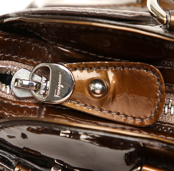 サルヴァトーレフェラガモ ガンチーニ AB-21 5370 グリーン 緑 エナメル ハンドバッグ レディース Salvatore Ferragamo 中古