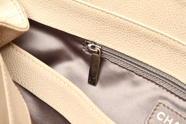 シャネル ココマーク アイボリー レザー チェーン ショルダーバッグ レディース CHANEL 中古
