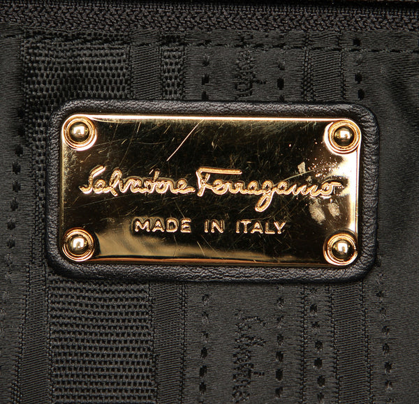 サルヴァトーレフェラガモ AU-21 / D321 ブラック 黒 レザー ハンドバッグ レディース Salvatore Ferragamo 中古