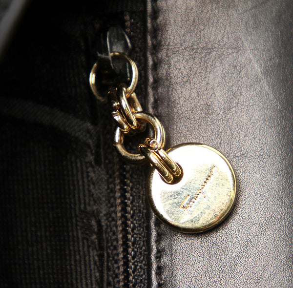 サルヴァトーレフェラガモ AQ21 7722 ブラック レザー 肩掛け ショルダーバッグ レディース Salvatore Ferragamo 中古