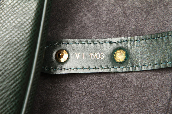 ルイ ヴィトン タイガ エランガアンポッシュ M30104  グリーン レザー ボストンバッグ メンズ LOUIS VUITTON 中古