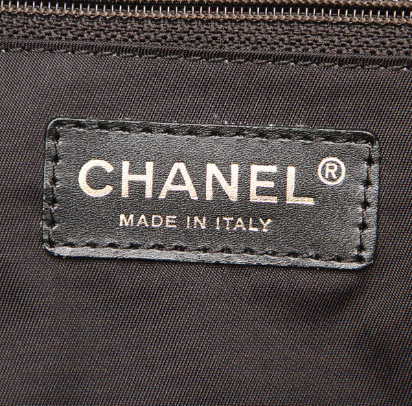 シャネル ニュートラベルライン 8番台 ブラック 黒 ナイロン レザー トートバッグ レディース CHANEL 中古